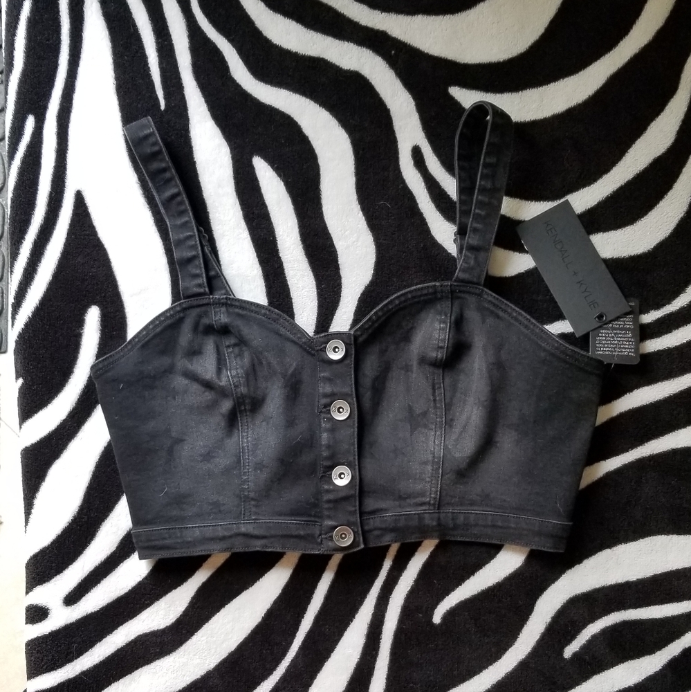 Kendall+Kylie crop top